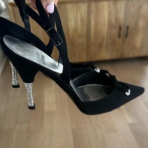 Stuart Weitzman fabric fancy sling back heels 5.5